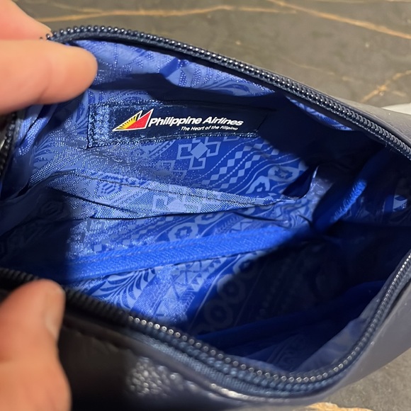 FURLA Toiletry Bag - Philippine Airlines Travel Amenity Kit - Picture 4 of 12